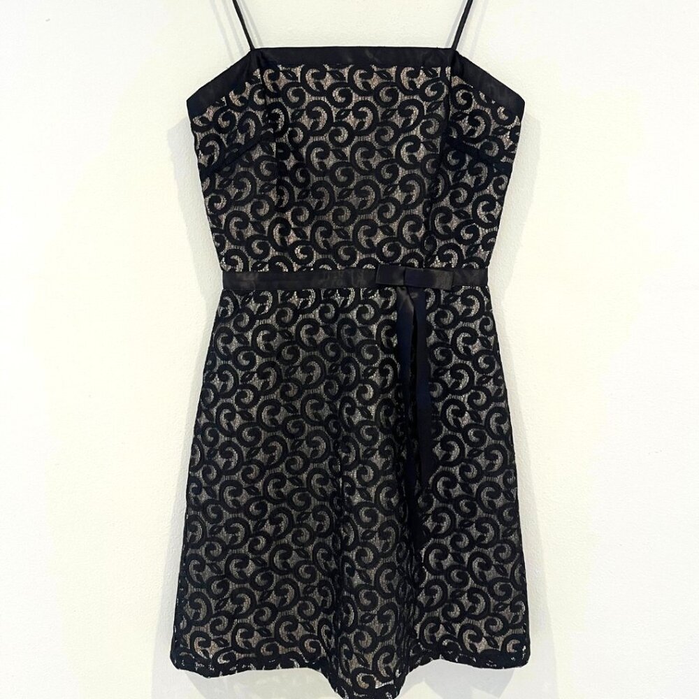 White House Black Market Overlay Lace Sleeveless Dress Junior Size 1/2
